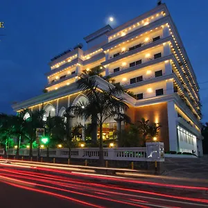 Hotel Seashore Residency, Kodungallur